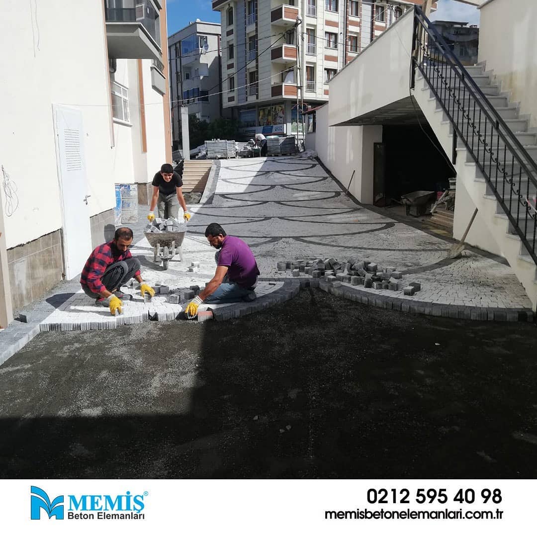 Görsellikte yeni sunum ! Görünümü ve farklı ebatlarıyla parkede yeni bir çizgi olan "Antik Begonit Parke Uygulaması"🤗

☎ 0212 595 40 98 numaralı telefondan bizleri arayabilir,
💻memisbetonelemanlari.com.tr web sitemizi ziyaret edebilirsiniz.

#memişbetonelemanları #betonelemanları