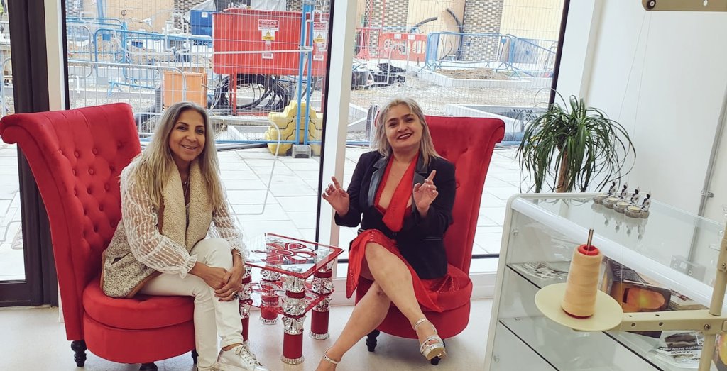 LatinElephant's tweet photo. A new chapter is opening for some #ElephantandCastle independent traders at Castle Square. We wish them all the best in their new shops on Elephant Road and Ash Avenue!
#SupportElephantTraders
#buyElephant
#buyLocal
More pics on our Instagram๐ธ๐๐ฝ https://t.co/87I5SMiC4d https://t.co/zFd65ZZWed