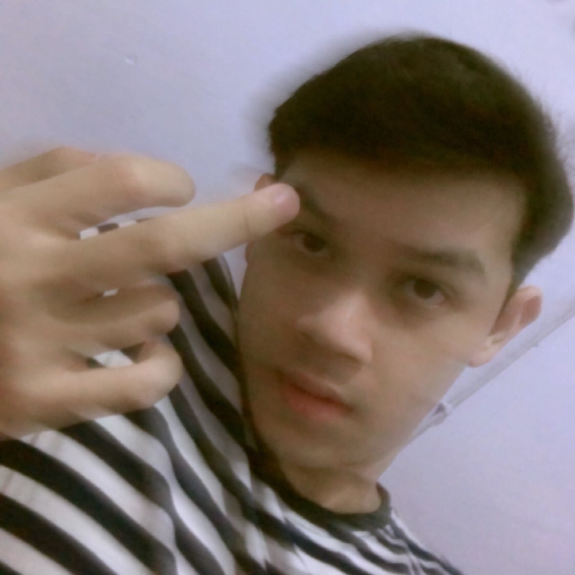 faryanggaa's tweet image. Nyobain filter &quot;Gaussian Blur&quot; by Gezsang.