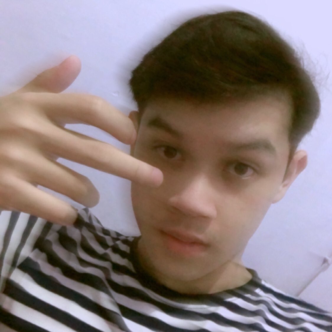 faryanggaa's tweet image. Nyobain filter &quot;Gaussian Blur&quot; by Gezsang.
