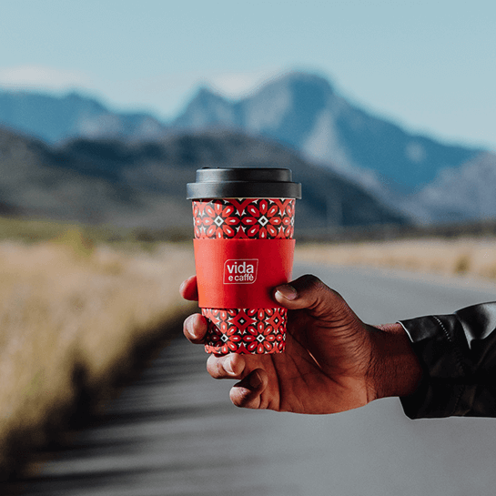VidaZambia's tweet photo. Use your reusable cup and receive K2 discount off your order. Our branded bamboo reusable cup is available at our Novare Pinnacle Mall store in woodlands, for K150. #vidaemundo #letsbebettertogether https://t.co/BhxOw8B3cY