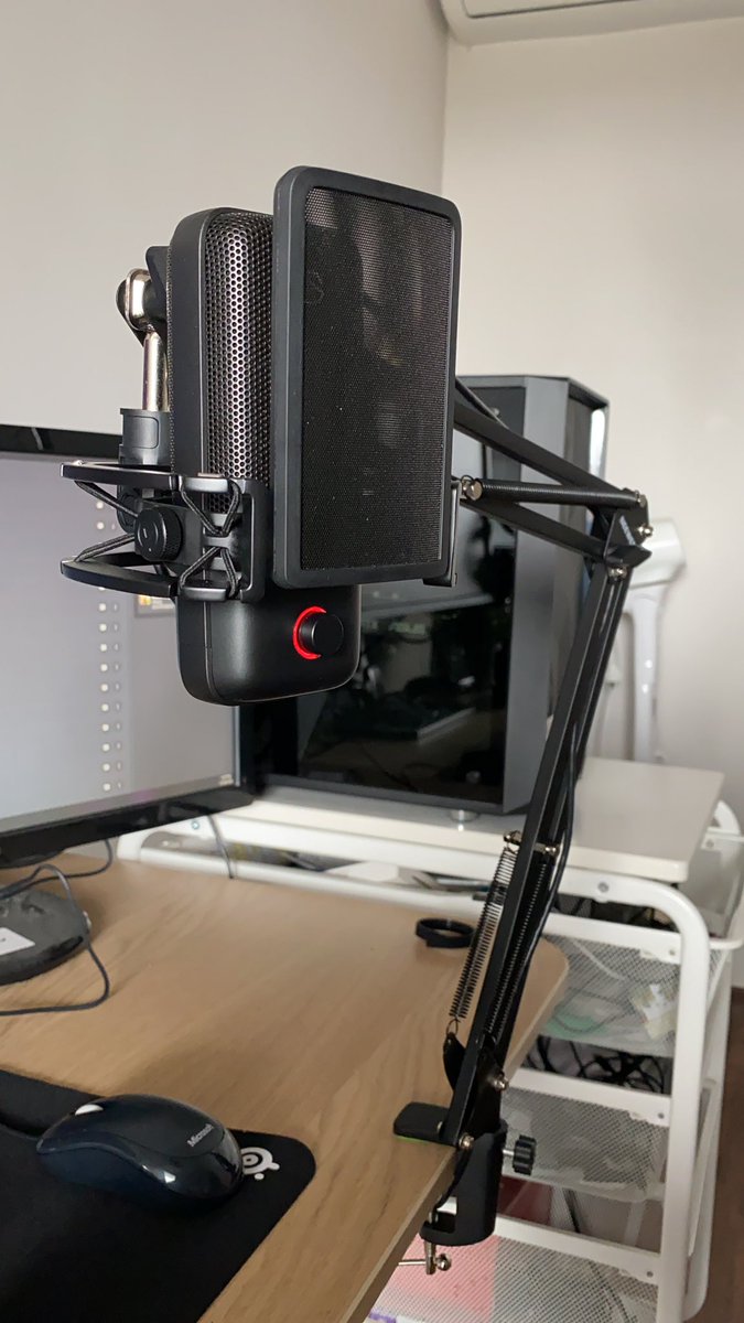 shane3x's tweet photo. New Boom Arm. https://t.co/Hn9cMeRFzX