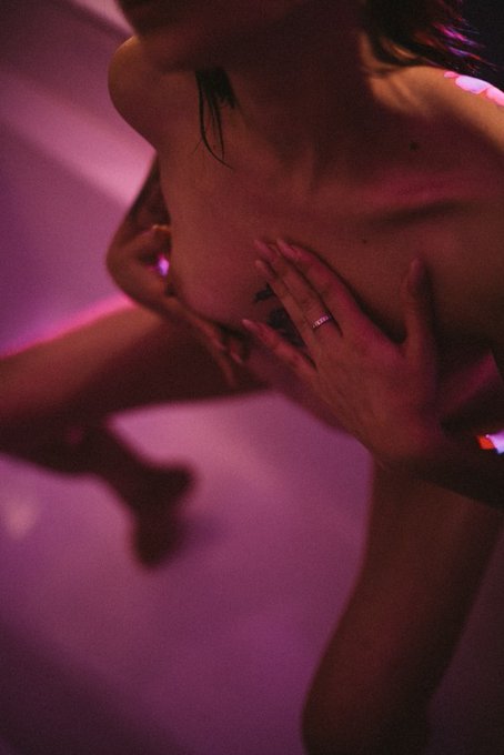 if you don't jerk off, then you've already jerked off..  #Masturbation #absenceofsex #porn https://t<a href="/tag/porn"class="tags"><span>#porn</span></a><a href="/tag/masturbation"class="tags"><span>#masturbation</span></a><a href="/tag/absenceofsex"class="tags"><span>#absenceofsex</span></a>