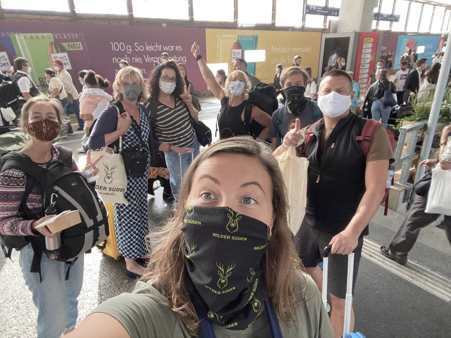 ‘WilderSüden-trip' in @visitbawu! Hannah Sophia reisde vorige week met 6 journalisten af naar het UNESCO-biosfeergebied Schwäbische Alb om de duurzame en wilde kant te leren kennen. Hoogtepunt? Canyoning in de 5km lange Falkensteiner grot!
#swabianalb #naturebawu #visitbawu