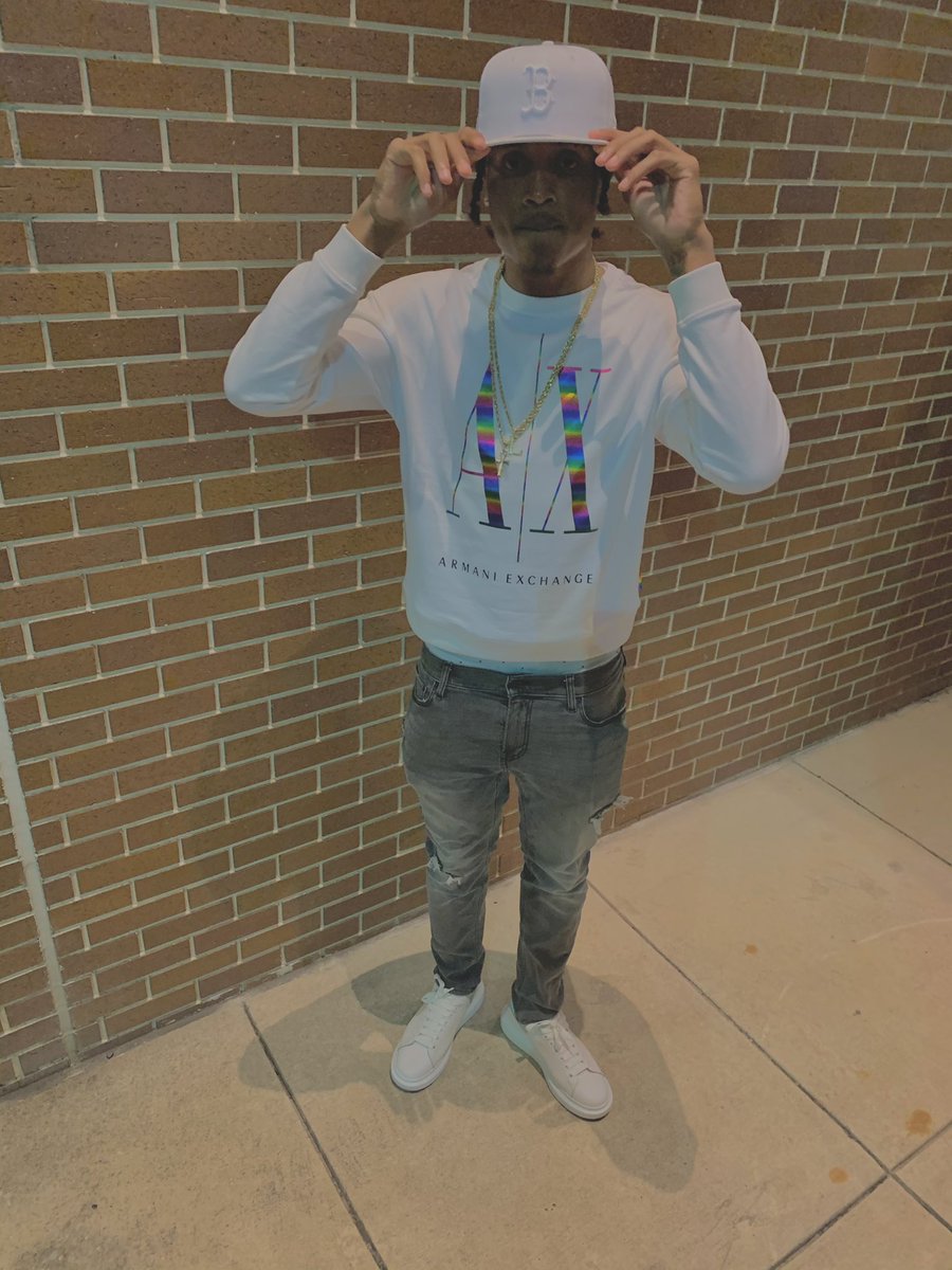 exclusiveAI's tweet photo. came to Twitter to see some ⭐️🥴 https://t.co/cG9y8o1HxV