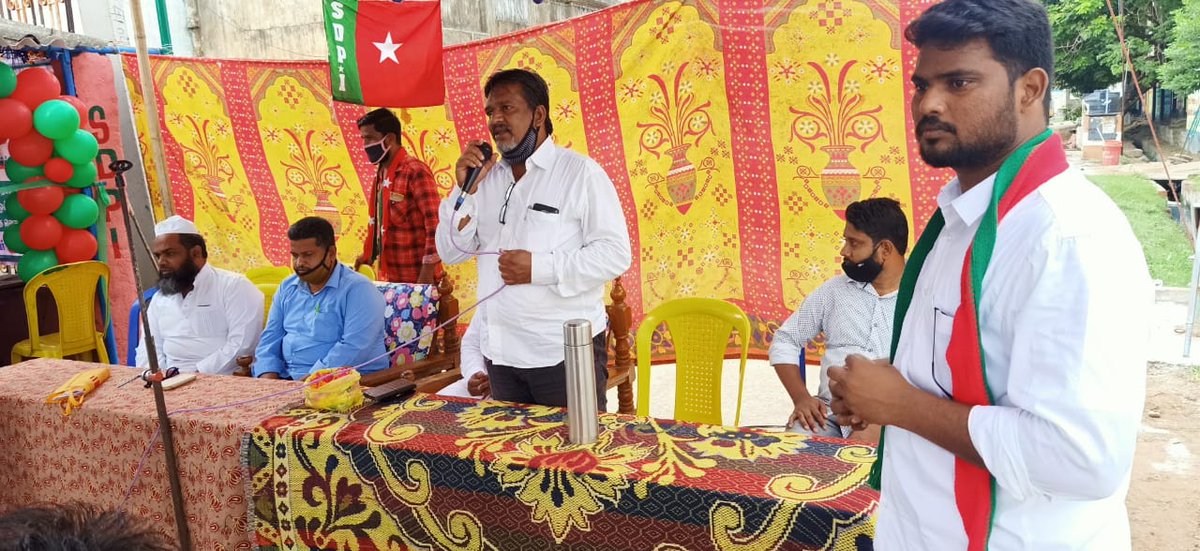 thameem_sdpi's tweet photo. #விழுப்புரம் மாவட்டம் விக்கிரவாண்டி நகர #Sdpiகட்சியின் புதிய அலுவலகம் திறப்பு & நலத்திட்ட உதவிகள் வழங்கும் விழா, அலுவலகம் கொடியேற்றும் நிகழ்ச்சியில் மற்றும் அலுவலகத்தை திறந்து வைத்து சிறப்புரையாற்றினேன்.
#SDPI #Sdpi_Villupuram #Sdpi_Vikarvandi_Assembly #OfficeOpen #flaghosting https://t.co/oHnVd4M54D