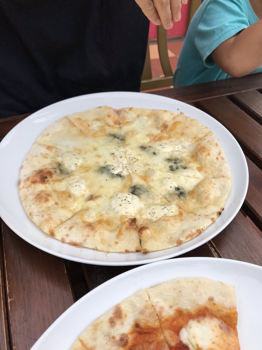 りょう ベリーズカフェ 稲毛海岸 庶民的なイタリアンです パスタは生パスタでもちもち メニューは割と子供が食べやすいものを揃えております