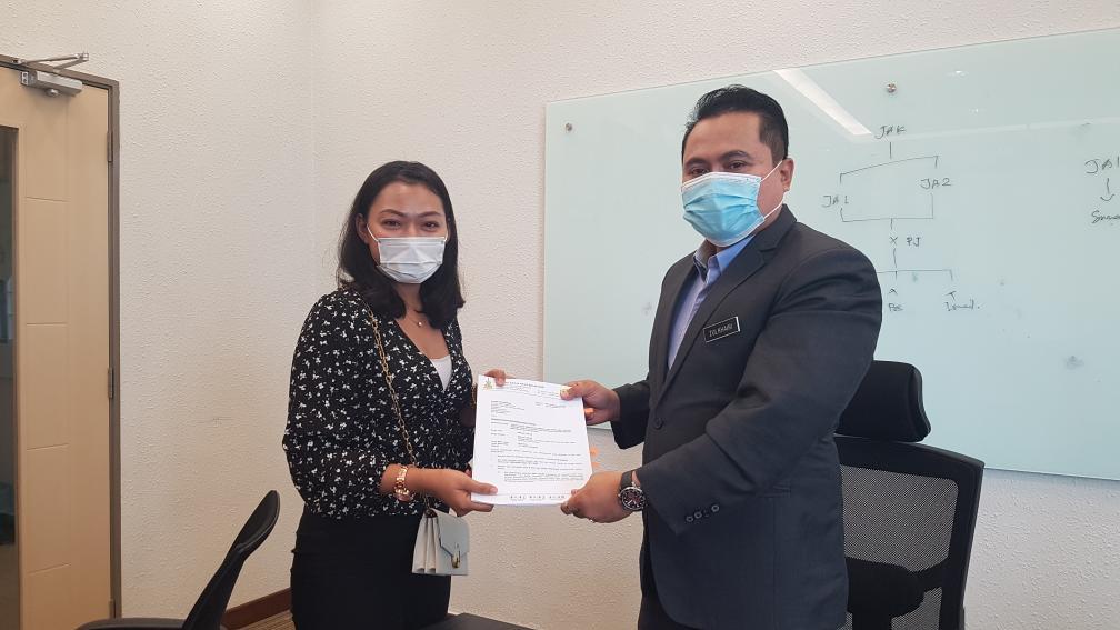 15 September 2020 - Penyerahan SST dari Ir. Zulkhairi Jurutera Awam Penguasa Bahagian Bangunan JKR Selangor kepada ZAIREN ENTERPRISE