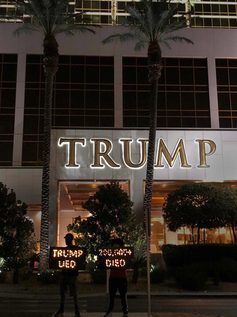 In front of the Trump International Hotel in Las Vegas, Nevada… #TrumpLied200KDied