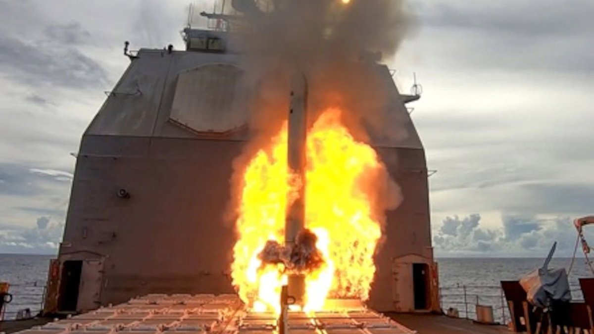 #USSAntietam conducts Tomahawk live-fire missile shoot for Exercise #Valiant Shield 2020. #CG54

defpost.com/uss-antietam-c…