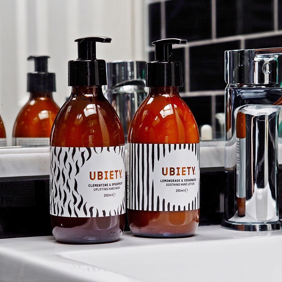 With thanks to <a href="/biancahallLDN/">Bianca Hall</a> for this beautiful capture of our hand wash and lotion. Ubiety, keeping hand washing stylish for a while now. 

findubiety.com/products/ubiet…

#handwash #handlotion #veganskincareproducts #veganhandwash #sustainablebrand #charitybrand #findubiety