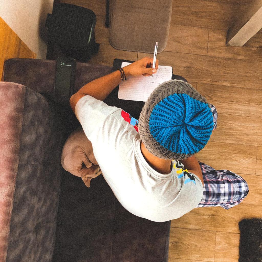 VallesTRap tweet media