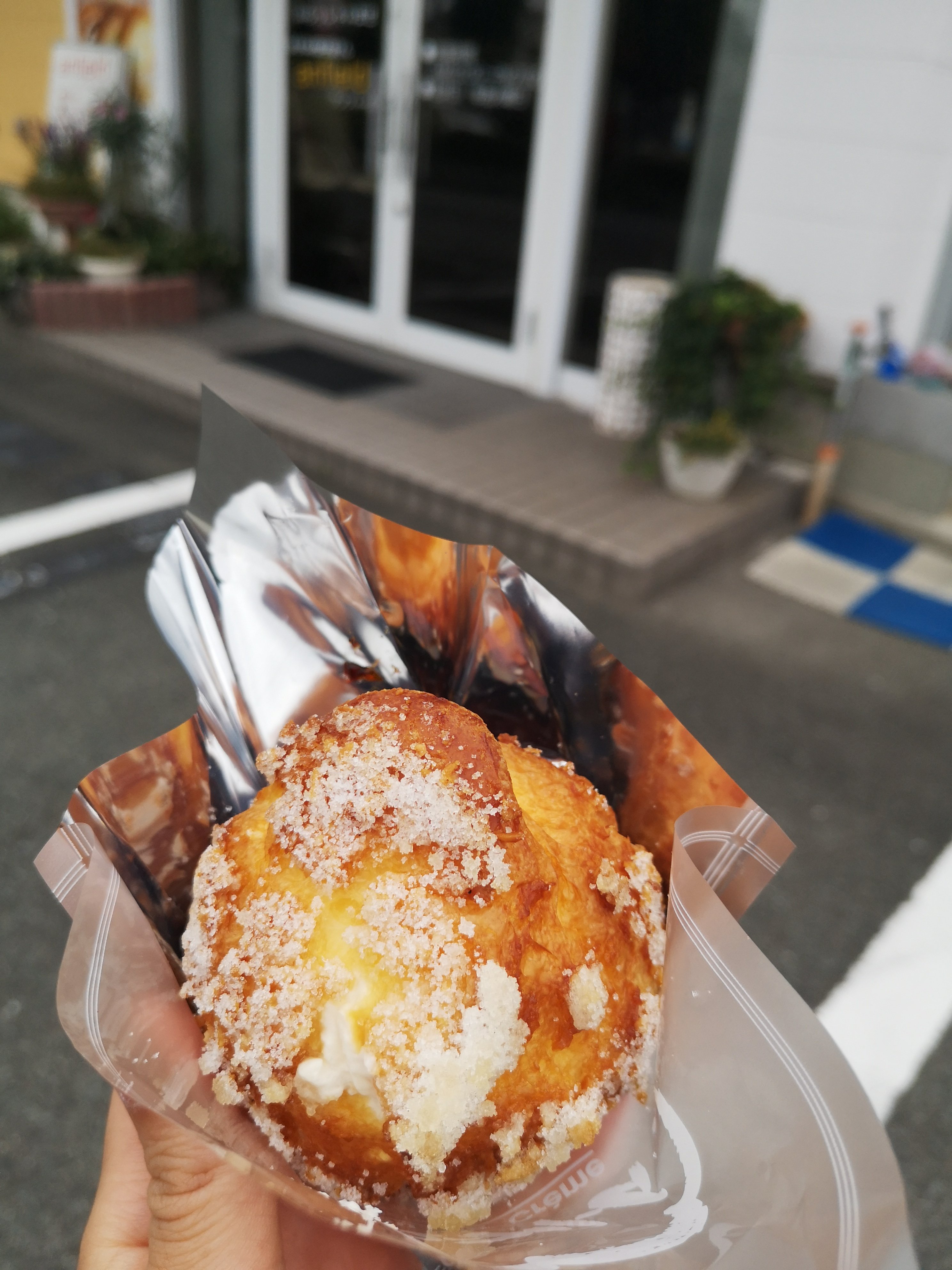 みゃーこ アンフィールドへやって来ました シュークリームもスイートポテトもおいしかった 次はアンフィールドロール食べたい Kopのお店 T Co Fkgj3jtwzv Twitter