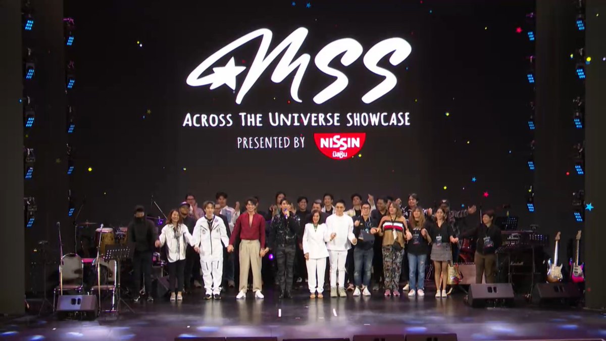 And it's a wrap! Such a beautiful & amazing showcase! Never expect that I could watch such a good quality live streaming that last for more than 3 hrs with only 799฿, it's really worth it! Thank you so much Phi Mew & everyone who were involved  #MSS1stShowCase  #MewSuppasit