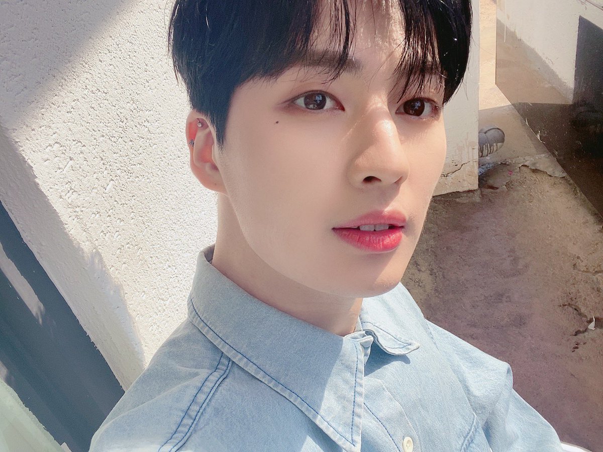 UP10TION's tweet photo. ☀ #고결 #KOGYEOL https://t.co/K9kSRHTXGb