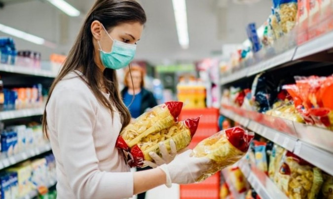 Durante los meses de confinamiento, los consumidores probaron por necesidad marcas nuevas y les ha gustado la experiencia buff.ly/3ipg0sp vía <a href="/PuroMarketing/">PuroMarketing</a>