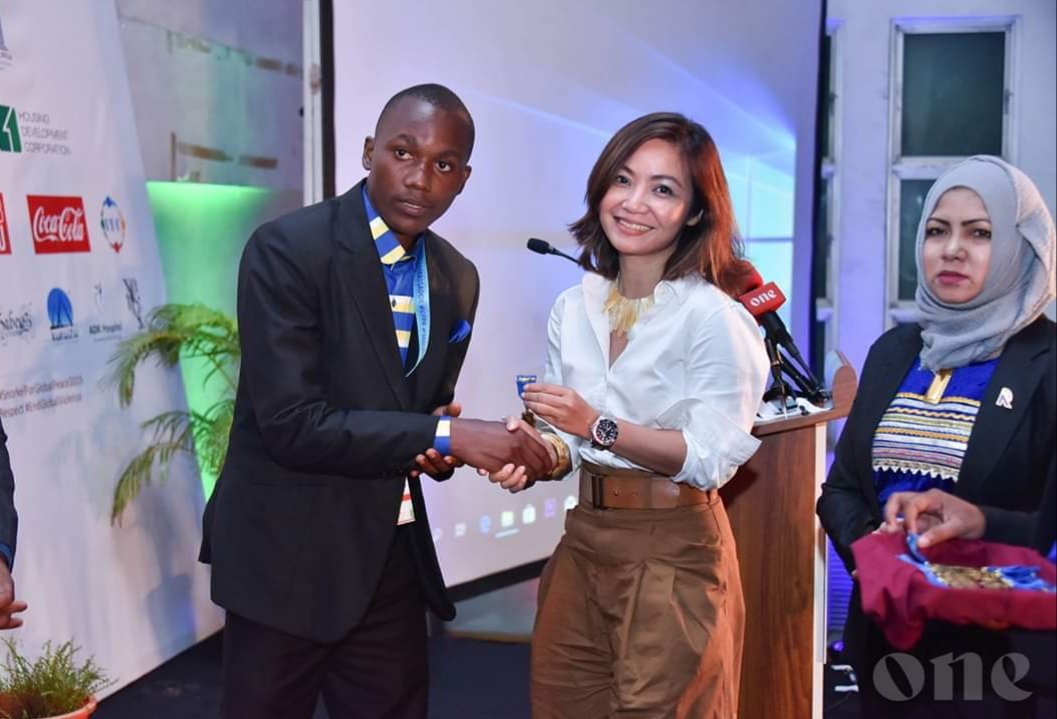 EmmanuelNiyoya's tweet photo. Happy #InternationalDayofPeace🌍
"Building lasting peace requires protecting the environment."
It is now necessary to coordinate the ecological actions  in order to take into account the problem as a whole.
#GlobalPeaceExcellenceAward
#BestDelegateAward
#GlobalPeaceMedal https://t.co/gvXAdDNQuq