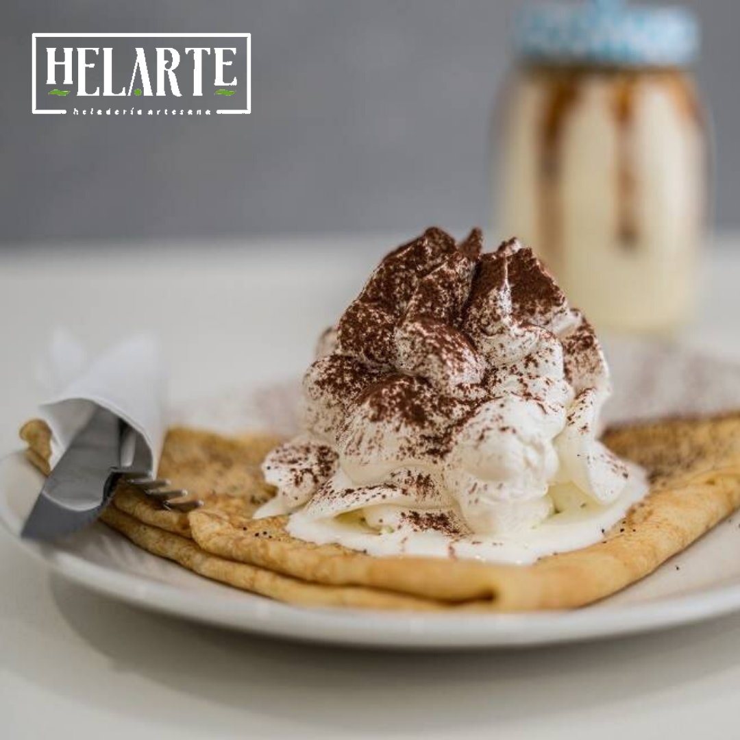 Helarte_'s tweet photo. ¿A quién le apetece un rico crepe recién hecho y un batido de su helado favorito? 🤤 Es un plan irresistible, ¡no lo niegues! 🤩🍫⠀
⠀
#HelarteArtesanos #Jaén #PedidosADomicilio #Sweet #PornFood #LocuraPorElHelado #Helados #HeladosArtesanales #Meriendas #Crepes https://t.co/uMXJyhKDVe