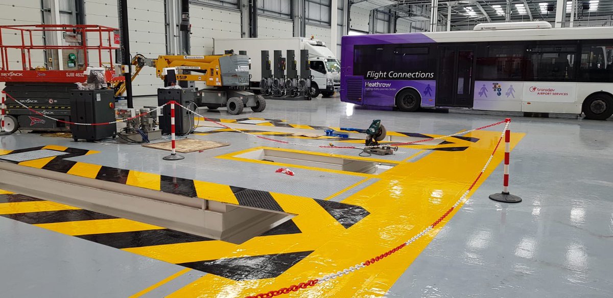 resbuild's tweet photo. Finishing touches to #Resbuild HB Coating using #Resbuild LMP (Epoxy lime marking paint) to create the hatching areas. #resinfloor #resinflooring #epoxyfloor #flooring https://t.co/vt4t4ADsDf