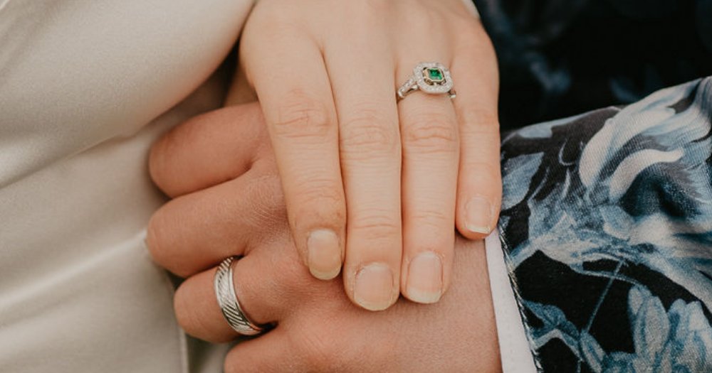 We love this pairing of unusual rings. 💕⁠
⁠
Men's wedding ring: 5049⁠ - l8r.it/buMh
Engagement ring model: 7022EM⁠ - l8r.it/JGui
⁠
Coordination @rebeccamarieweddings ⁠
Photographer @pierragphotography_ ⁠

#mensweddingring #emeraldengagementring