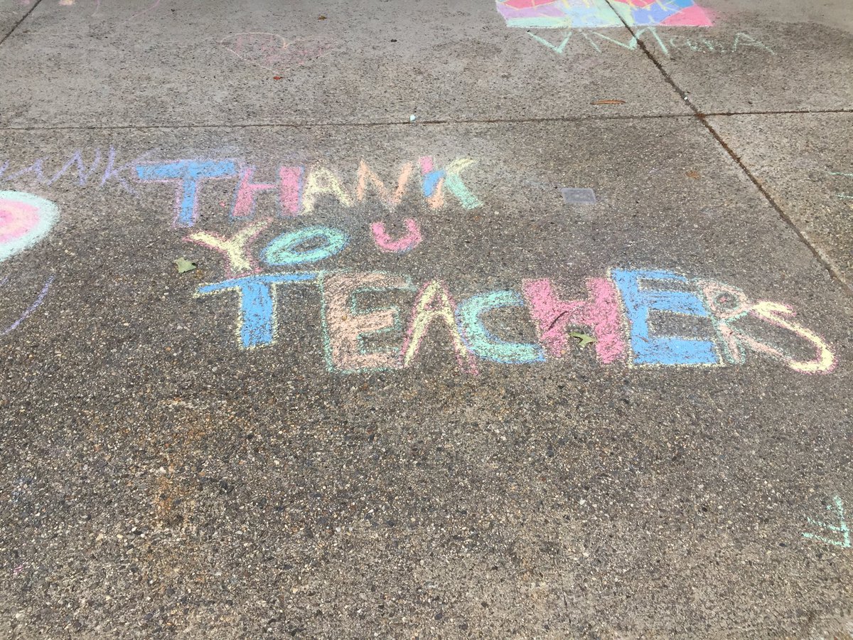 What a wonderful way to start our day!  Thank you Winthrop families for a sweet surprise this morning!  ❤️ #WinthropEagles #HWRSD