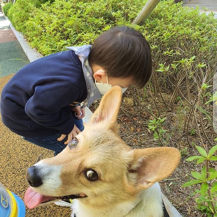 meryEXO4's tweet photo. 몽룡이리 시우🥰
Our Baekhyun update on Instagram
#AngleChenDay 
#HappyChenDay 
@B_hundred_Hyun https://t.co/WE1UnNZmGr