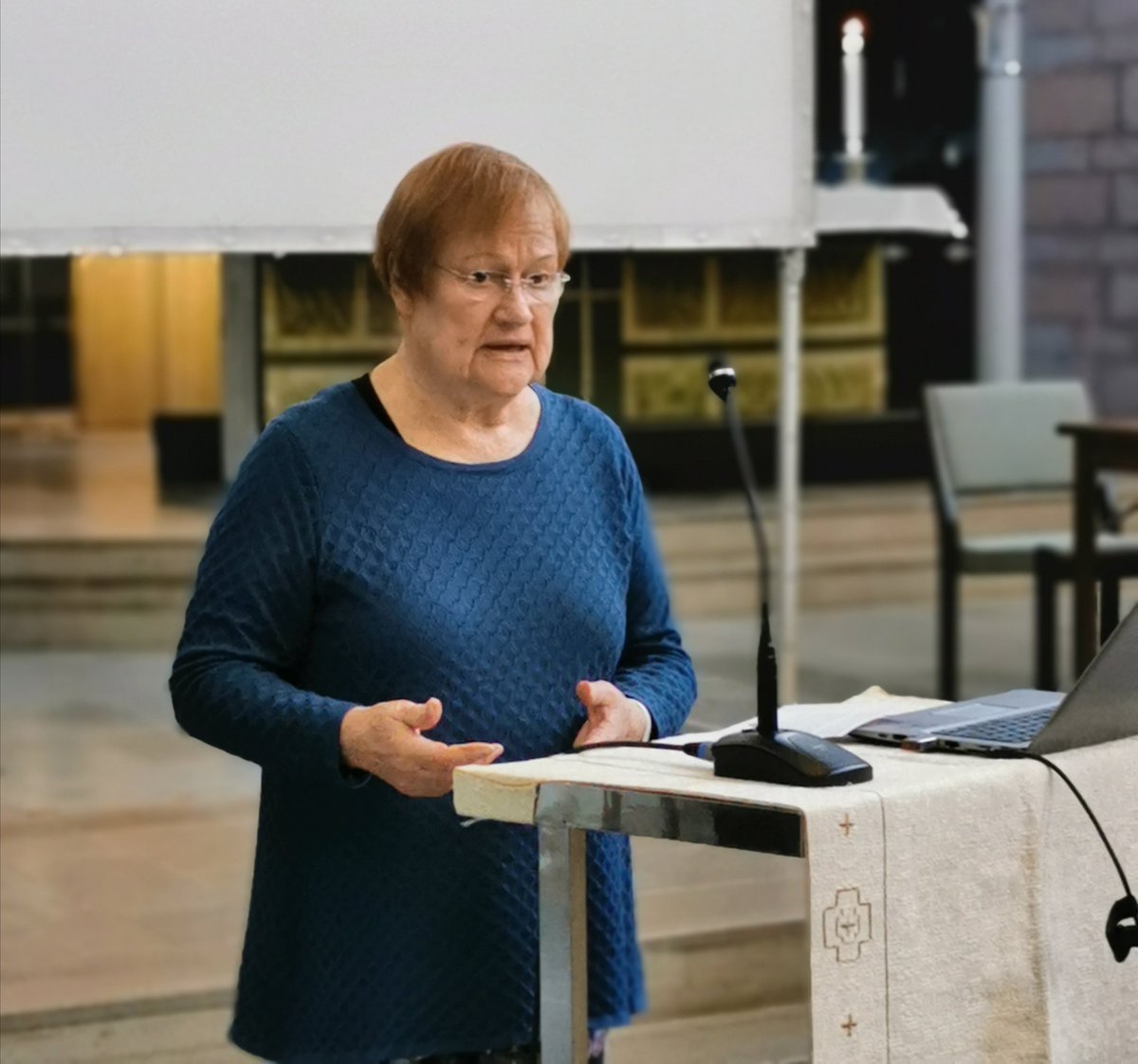 Presidentti Tarja Halonen avasi Suomen Ekumeenisen Neuvoston ilmastoseminaari, jossa julkaistaan Sofia Forum Suomi: Yhdessä kohti hiilineutraalia tulevaisuutta raportti:
ekumenia.fi/etusivu/ajanko…
 #ilmastoforum #SofiaForumSuomi #ekumenia