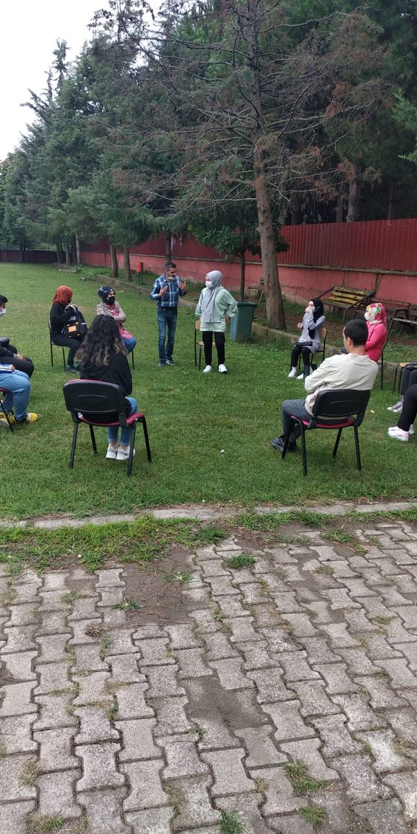 Terme Bülen Çavuşoğlu Anadolu Lisesi (@bulenterme) on Twitter photo Yüz yüze eğitim yok denilsede aslında var okulumuz ingilizce öğretmeni Güner orgun öğrencilerimizle okulumuzun bahçesinde yüz yüze eğitim yapıyor
@MemTerme
<a href="/zerersoy1/">özer ersoy</a>
@nc_kasapoglu Yüz yüze eğitim yok denilsede aslında var okulumuz ingilizce öğretmeni Güner orgun öğrencilerimizle okulumuzun bahçesinde yüz yüze eğitim yapıyor
@MemTerme
<a href="/zerersoy1/">özer ersoy</a>
@nc_kasapoglu