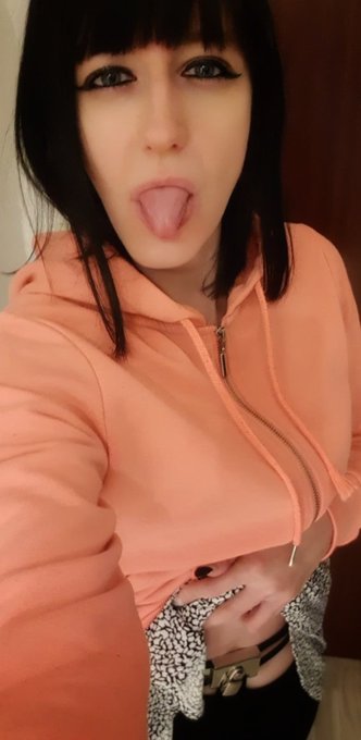 Good morning twitter, a new week and off to work in my belt 😄  More on https://t.co/bDJ2YGUh7D   #onlyfans<a href="/tag/chastity"class="tags"><span>#chastity</span></a><a href="/tag/onlyfans"class="tags"><span>#onlyfans</span></a>
