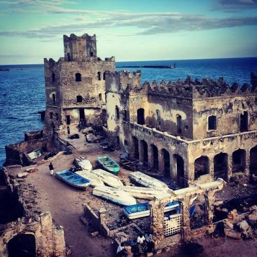 In Ancient African Civilization__________Before the fifteenth century AD in Africa, Mogadishu now in now Somalia had houses of four to five storeys high and big palaces in its centre with many mosques with cylindrical minarets.