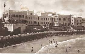 In Ancient African Civilization__________Before the fifteenth century AD in Africa, Mogadishu now in now Somalia had houses of four to five storeys high and big palaces in its centre with many mosques with cylindrical minarets.
