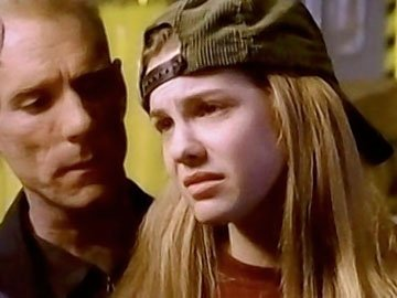 SecretWorldAlex's tweet photo. First broadcast in the US #OTD in 1996 Alex runs away after her carelessly used powers ruin Annie's MIT interview. #AlexMack #TheSecretWorldofAlexMack #secretworldofalexmack #Nickelodeon #90s #GC161 #ParadiseValley #superpowers #Nostalgia #OnThisDay #fantasy #NickRewind https://t.co/kT3HzNzTL5