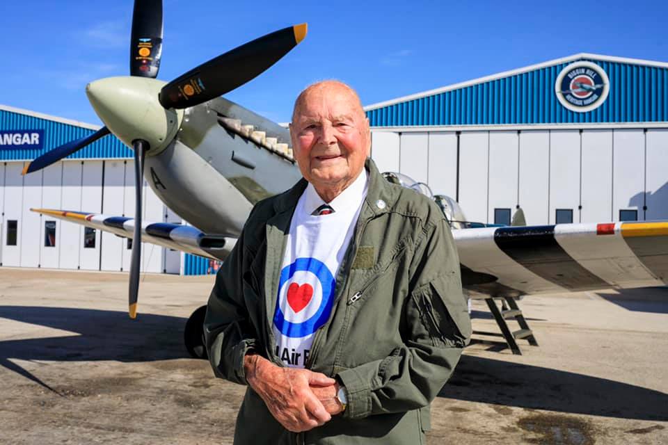 We would like to wish a very happy birthday to RAF veteran George Dunn DFC who is 98 today! 🎂