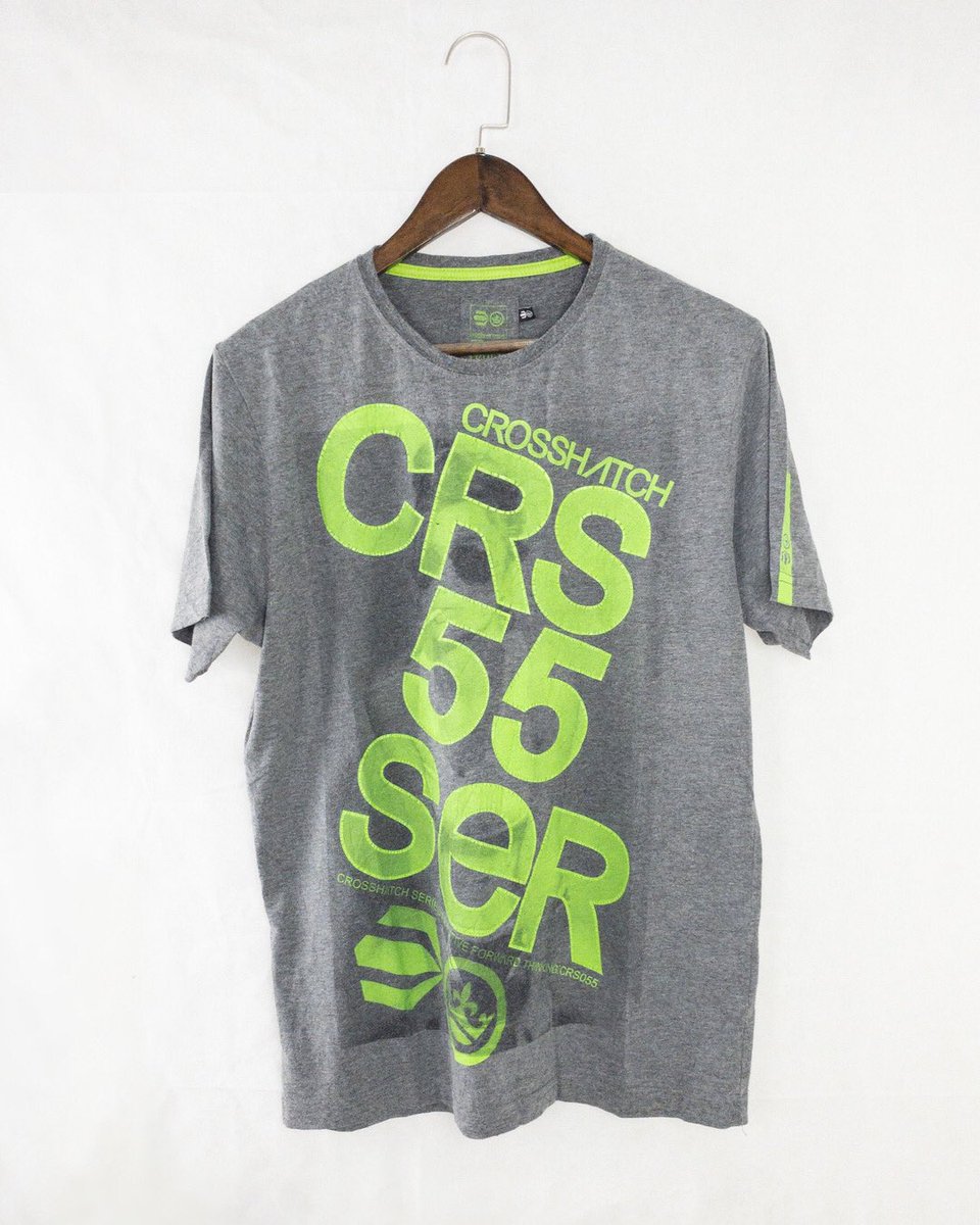 BicondCo's tweet photo. Series 55 Crew Neck T-Shirt with Neon Print in Grey (S)
Price: ₦1,250.00
Size: SMALL 
This item is in excellent condition. You might mistake it for brand new!
⠀⠀⠀⠀⠀⠀⠀⠀⠀
Shop this and more T-Shirts now at https://t.co/1JY6zqeP2U https://t.co/C5hTcXT1Pz