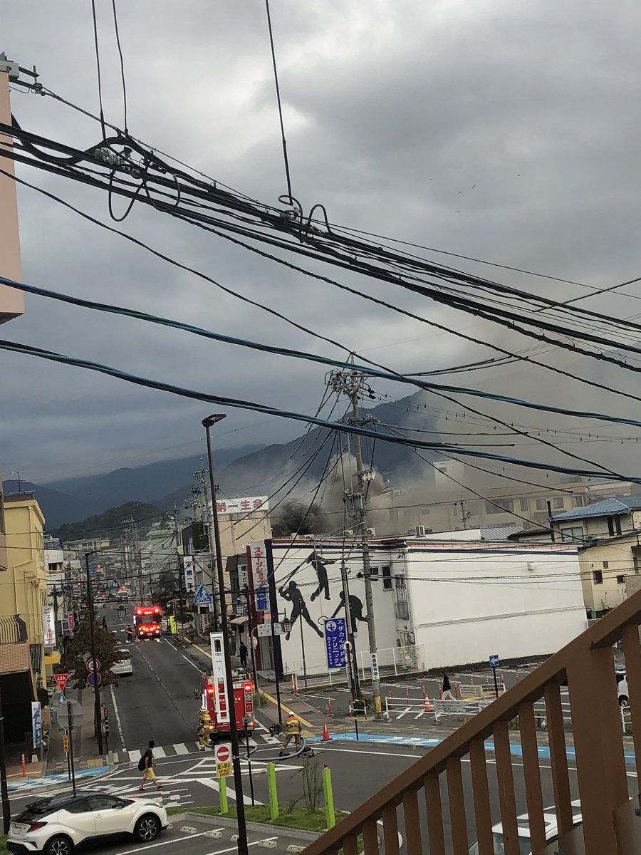 【火事】須坂市須坂北横町で火災 現地の画像や動画まとめ【レペゼン活動休止】レペゼンが活動休止「…【動画】鹿島サポさん、浦和戦で警備員に暴…【動画】ガーシー逮捕も「カウアンオカモト…【悲報】女子大生さんチー牛と一言会話した…【画像】ガーシーが着てたBALMAINの…京急本線 黄金町駅に汽笛鳴り響く人身事故…【画像】社民党の福島みずほ 自らの道路交…「走行中のプリウスが天ぷらナンバー(偽造…