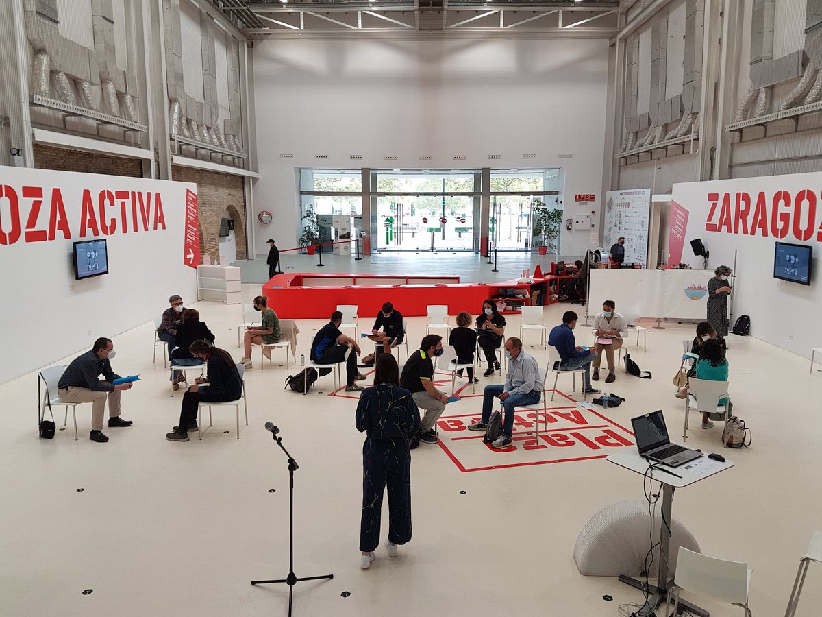 ZGZActiva's tweet image. Muy concentrados conociendo los proyectos de los compañeros de #ZACGrowth