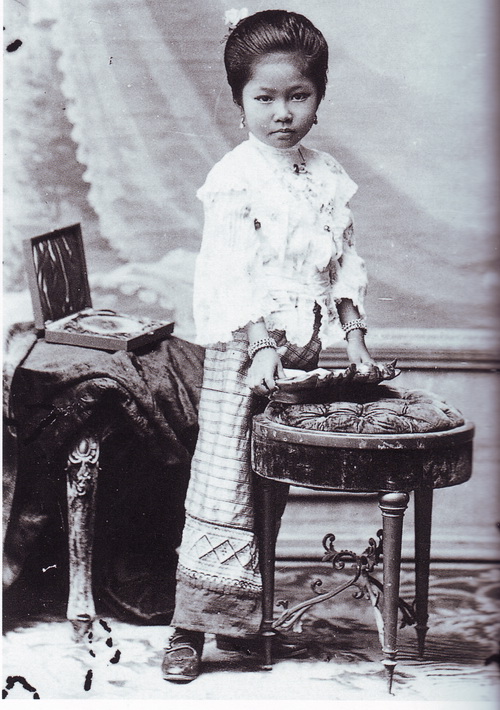 welovemom3's tweet photo. @Epichlorohydr11 ” ทูลกระหม่อม ” โพสต์ พระบรม ฉายาลักษณ์ “ในหลวงร.9” เนื่องในวันพ่อ
ฉันท์ทรงประทับใจในสมัยนั้นเพิ่งเริ่มรัตนโกสินทร์ ที่โรงเรียนใกล้ๆกับโรงพยาบาลแมคคอลมิค #ซอยวังสิงห์คำ สะพานนครพิงค์ โรงเรียนเล็กๆที่พระบาทสมเด็จพระบรมชนกาธิเบศร มหาภูมิพลอดุลยเดชมหาราช บรมนาถบพิตร https://t.co/subrnSttNI