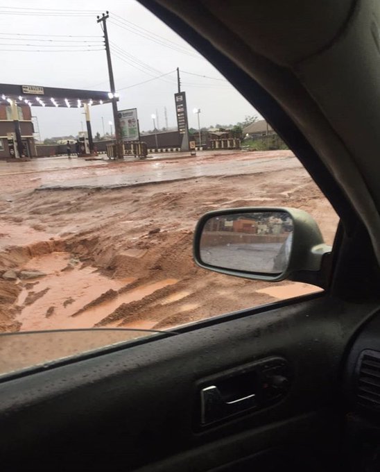 AKOBO- OJURIN - IDI APE ROAD AND ITS CONTINUOUS SOCIAL EFFECT.This is not a thread of justifications for the neglect of the road, I'm not a sycophant. No one in his sane mind will defend the bad state of that road, it's the most deplorable road in Oyo state as at today.