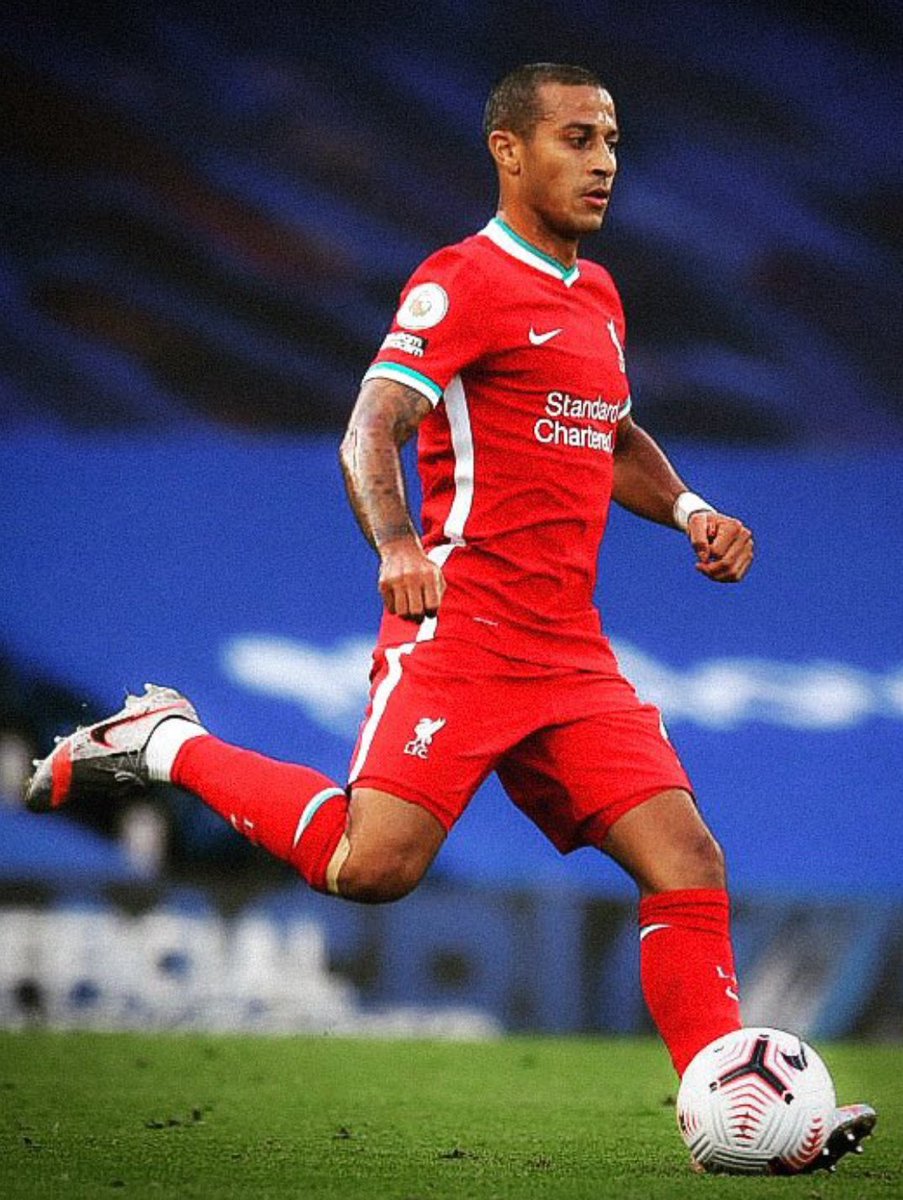 Cgelly76's tweet image. Thiago is going to send us to another level, beautiful to watch, so good on the ball. What a team this is!! At a time when shit can get us all feeling low,  @LFC give us escape. @Thiago6 welcome to the Red army. YNWA