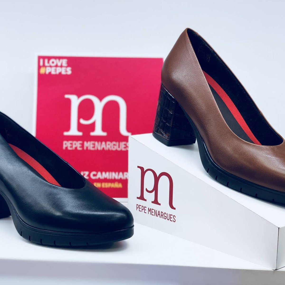 Máximo confort para el nuevo verano 2021 de Pepe Menargues. Para una mujer que pisa fuerte por la vida y quiere un calzado elegante y actual. Diseño, durabilidad y confort en un equilibrio perfecto. En la #56eimbcn. #calzado #moda #feria