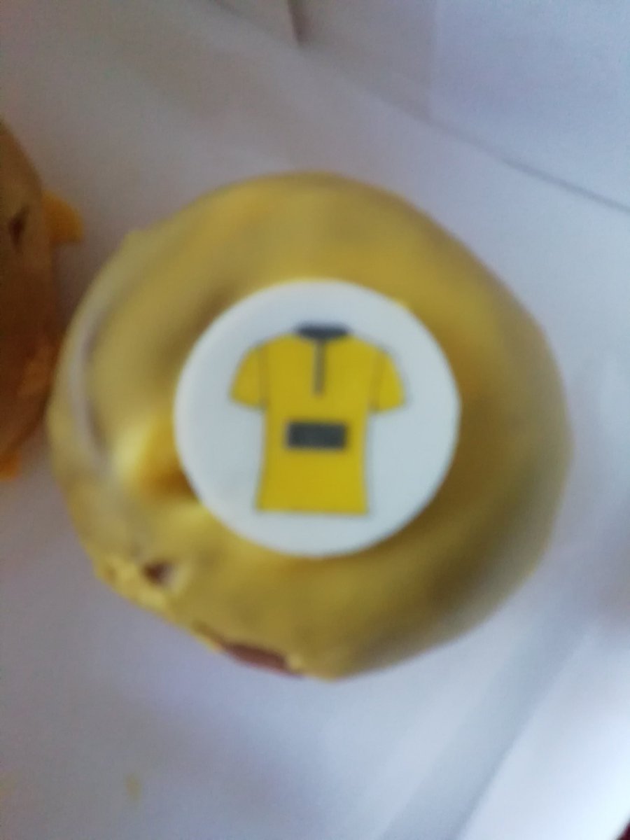 Mmm, lekkernij uit de Jumbo! Gele trui op zoek naar een sponsor