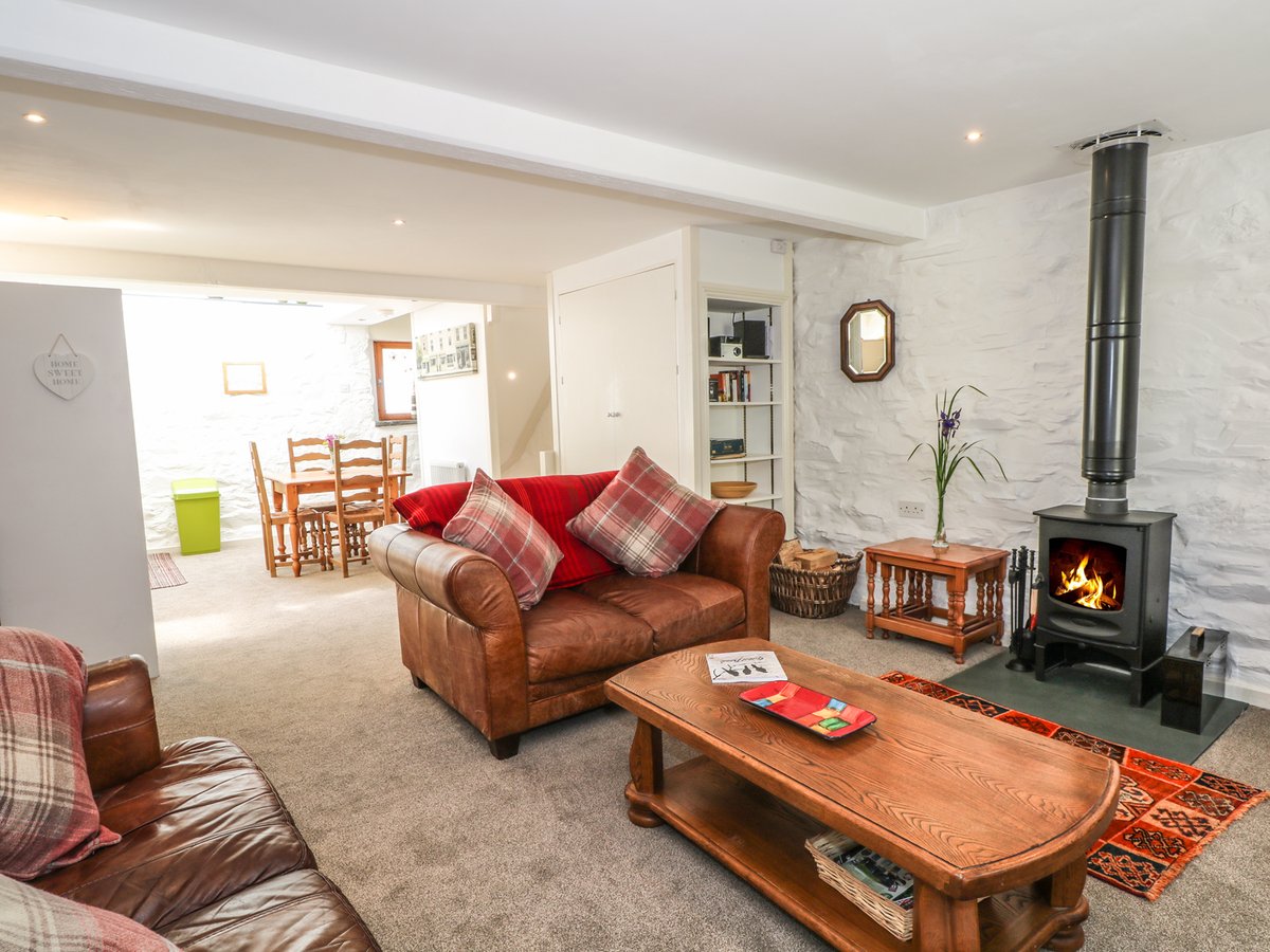 Cottages For Couples tweet media