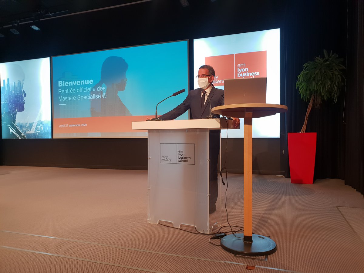 EMLYON's tweet photo. Bienvenue aux 355 nouveaux étudiants de nos 6 programmes Mastère Spécialisé® accueillis à distance par @IsabelleHuault, Présidente du Directoire &amp; Directrice Générale, et @oliviercat, Directeur des Programmes MS® et MSc in.
#earlymakers #rentrée2020 #backtoschool #backtoemlyon https://t.co/sPkJb1dQMw