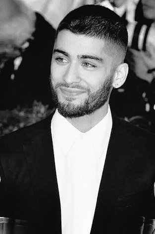 Zayn smiling ; a thread (Cause I miss him)