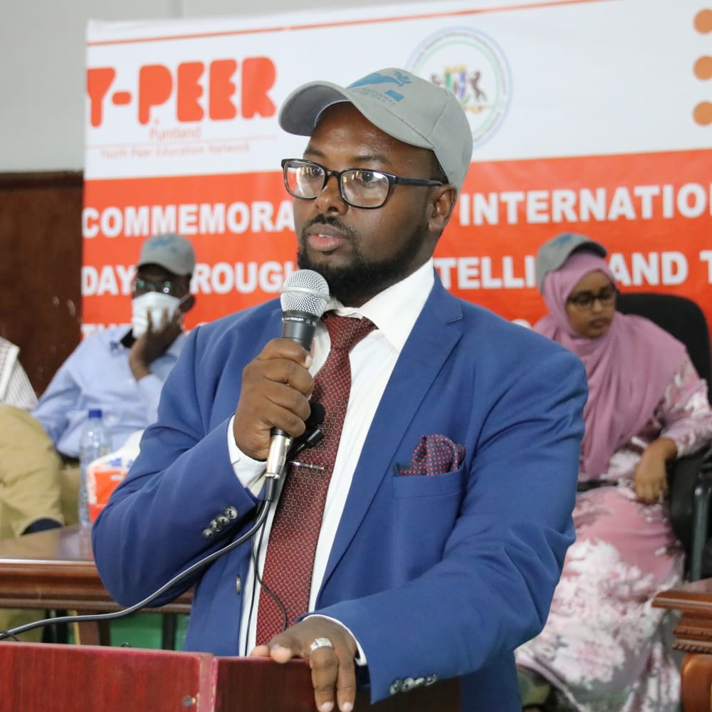 "#Somaliyouth were the leaders of peace in #SomaliHistory, we are happy to observe today that the youth is back to lead the peace efforts and to be agents of peace" Mr. Wardheere, Deputy Governor of Mudug- #Puntland <a href="/UNFPA_SOMALIA/">UNFPASomalia</a> <a href="/FMuhumed/">Fatuma Kuno Muhumed</a>