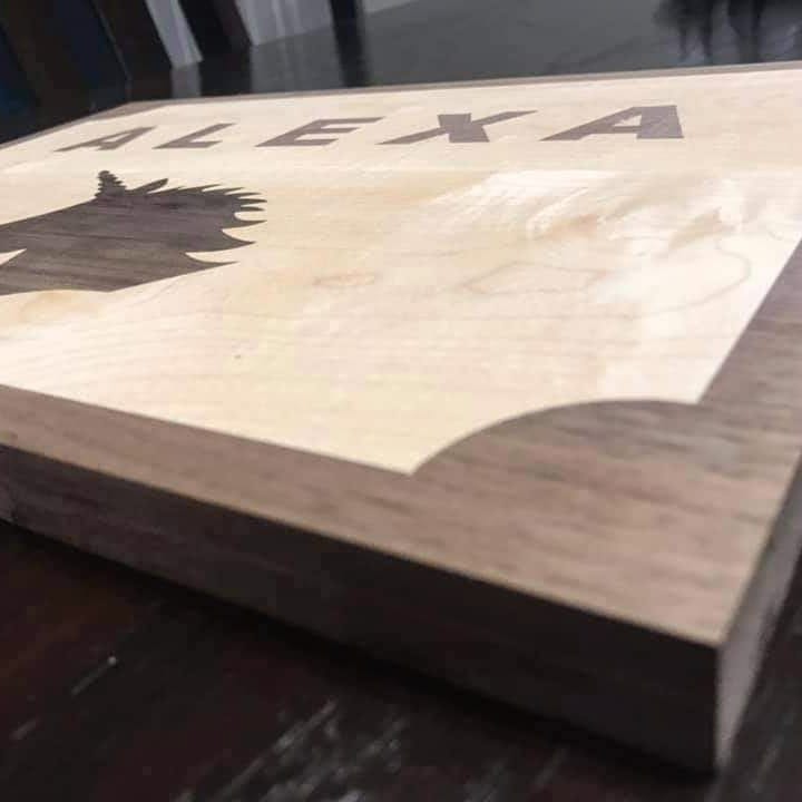 yetitool's tweet photo. Some gorgeous inlay work from Dallas Moman - "and when I'm done she'll be back into princesses and forget about unicorns again."
.
#smartrouted #yetismartbench #cnc #cncmachining #cncmachine #inlaywood #inlays #woodworking #woodwork #dadlife #unicorns https://t.co/UWC497vIeh