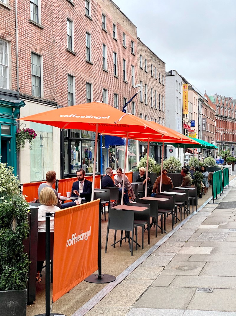 Dublin City Council will accommodate Dublin restaurants, cafes &amp; pubs serving food that want to utilise footpaths, designated car parking spaces &amp; other areas under the control of the City Council, subject to some conditions.

Find out more here
dublincity.ie/dublin-city-co…