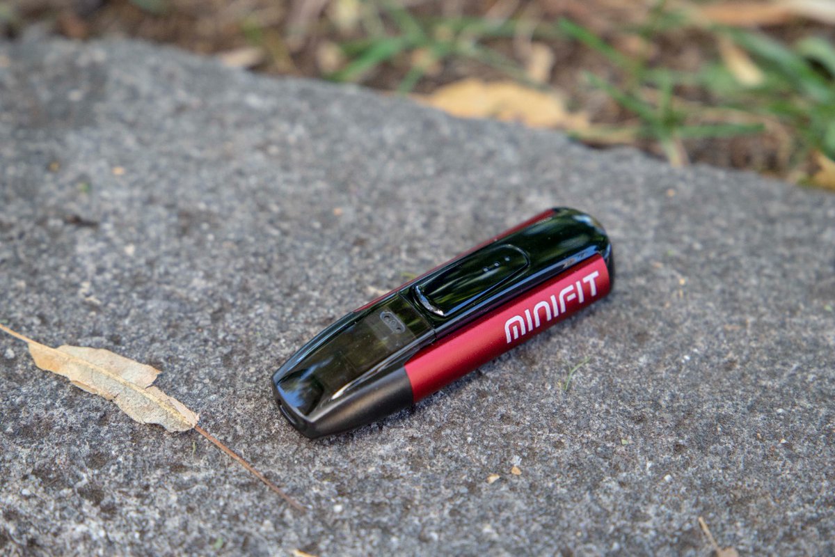 PlanetaVapeo's tweet photo. Justfog Minifit POD Kit! Dispone de una salida de voltaje constante, lo que permite una óptima producción de vapor sin importar la carga disponible

ADVERTENCIA: este producto puede contener la nicotina. La nicotina es un químico adictivo. Mantener fuera del alcance de los niños. https://t.co/U5bKFA96K7