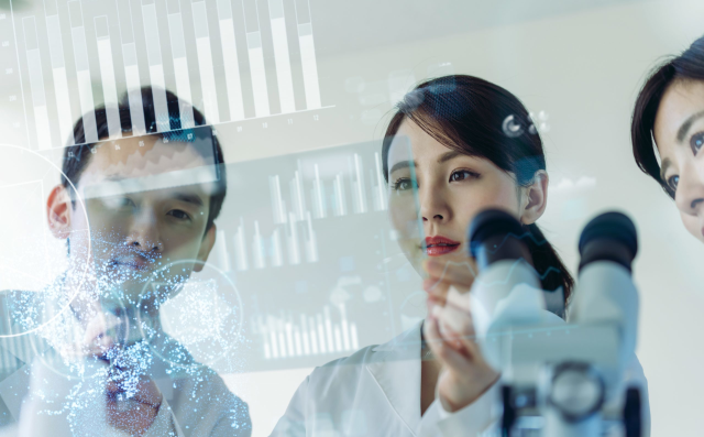 Smart #Lab-as-a-Service, deploying #IoT will standardize workflow, #digitaltwins for performance improvement, and edge computing for #realtime data management present immense growth prospects for vendors involved in this space. New <a href="/FS_healthcare/">First Selection Healthcare</a> research: bit.ly/3ctDHxL