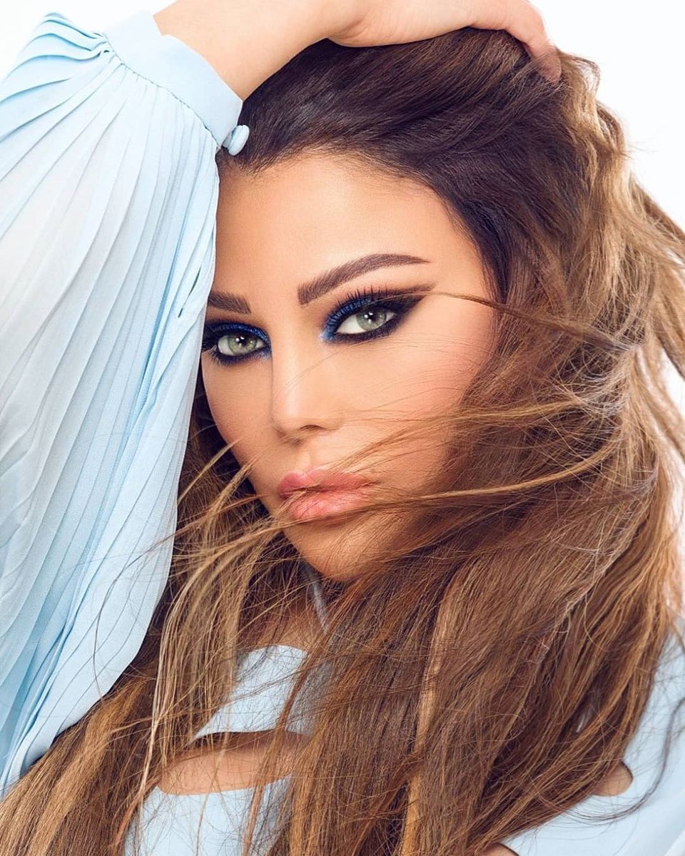 #هيفا_وهبي تكشف للمرة الأولى عن جانب من شخصيتها في #أسود_فاتح
#مشاهير #فن #تمثيل #دراما #لبنان #مصر #صادق_الصبّاح #صبّاح_اخوان
bisara7a.com/%d9%87%d9%8a%d…
<a href="/HaifaWehbe/">Haifa Wehbe</a> @cedarsart